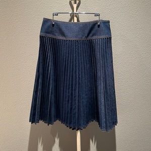DKNY pleated skirt, size 4.